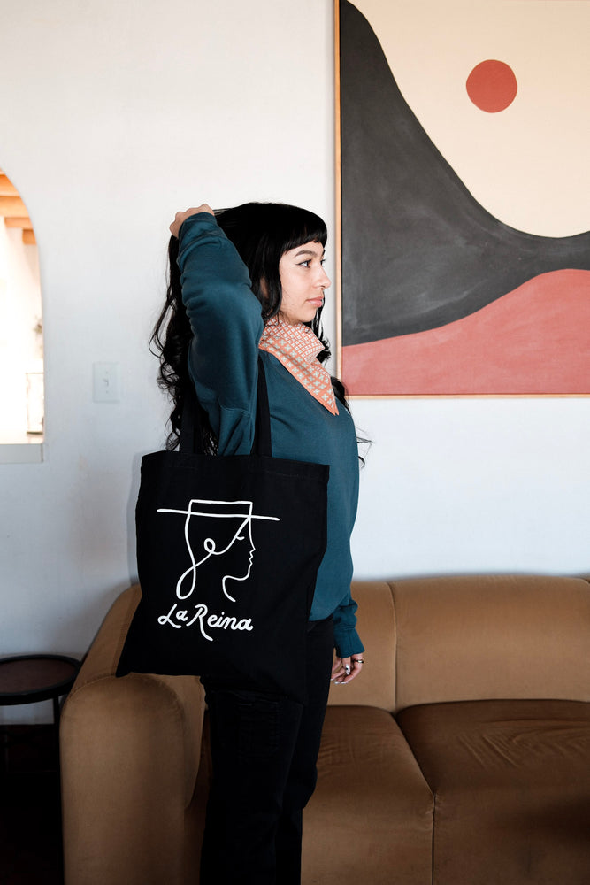 La Reina Tote bag